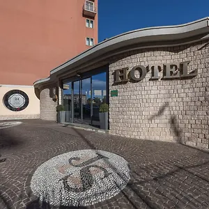 Ih Milano St. John Отель